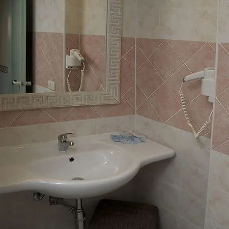Cala Greca Beach Hotel 4*